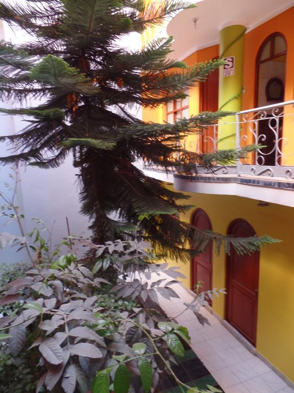 Hospedaje Karol Hotel Ayacucho Eksteriør billede